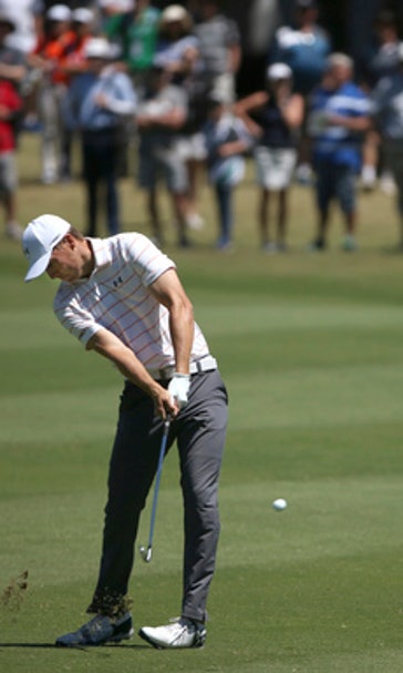 Jason Day takes 3rd-round lead at the Australian Open